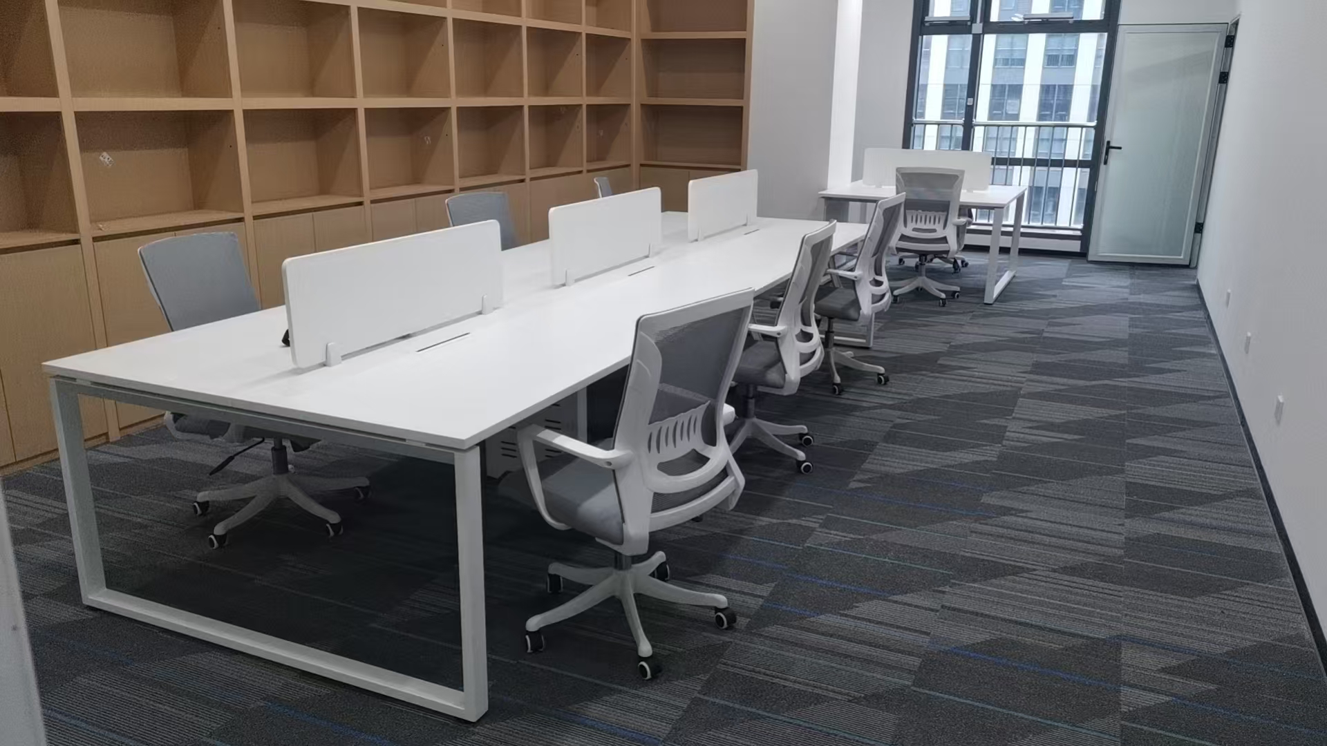 广州黄埔生物公司办公家具定制案例